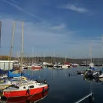 Warias Am Geiseltalsee - Naehe Merseburg Und Muecheln Отель 3*