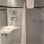 Warias Am Geiseltalsee - Naehe Merseburg Und Muecheln Braunsbedra