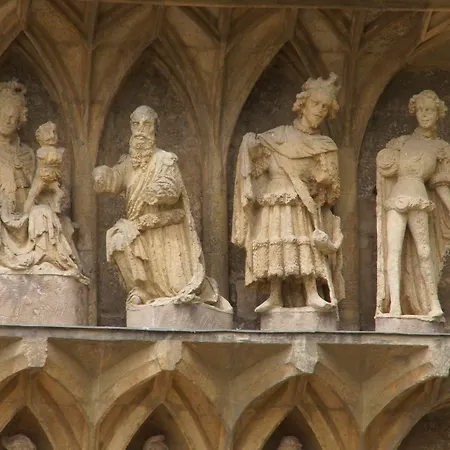 Warias Am Geiseltalsee - Naehe Merseburg Und Muecheln Hotell 3*