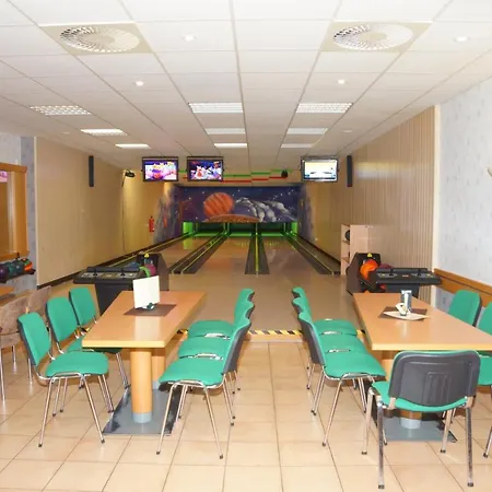 Warias & Restaurant Hotel