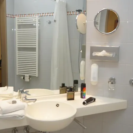 Warias Hotel&restaurant Am Geiseltalsee - Nähe Merseburg 3* Braunsbedra