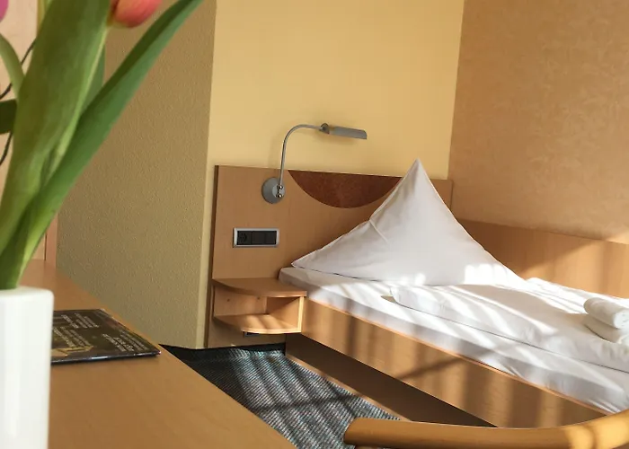 Szálloda Warias Am Geiseltalsee - Naehe Merseburg Und Muecheln 3*