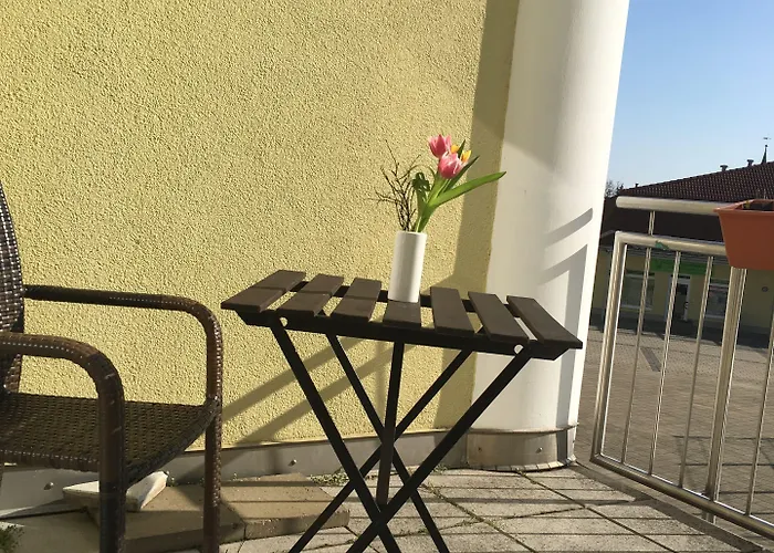 Warias Am Geiseltalsee - Naehe Merseburg Und Muecheln Отель