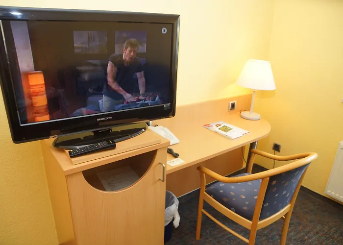 Warias Am Geiseltalsee - Naehe Merseburg Und Muecheln Hotell Braunsbedra