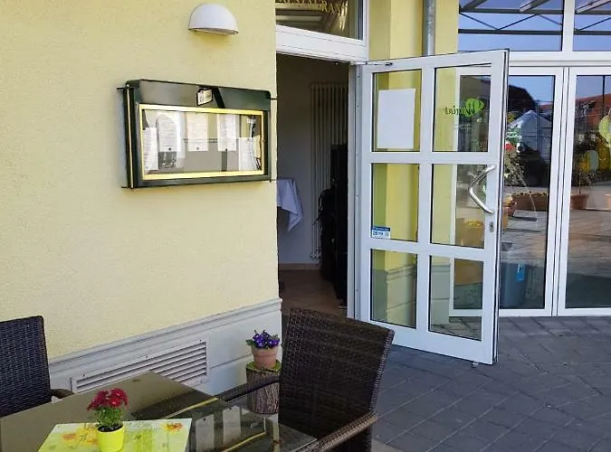 Warias Am Geiseltalsee - Naehe Merseburg Und Muecheln Hotell Braunsbedra